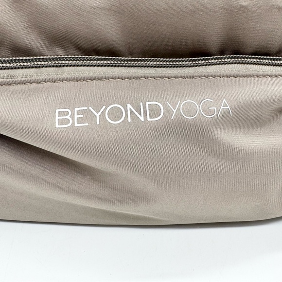 BEYOND YOGA Convertible Cinch Top Gym Bag In Birch Taupe Large Minimalist Travel main image 16